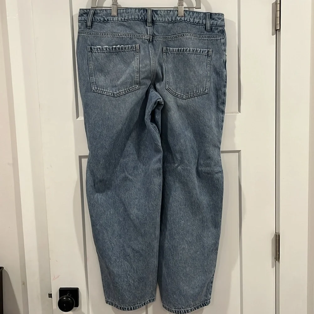Low Rise Straight Jeans - Picture 2 of 2